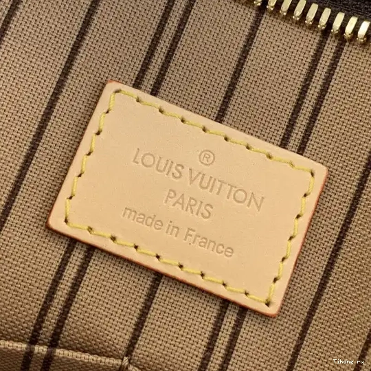 Cheap VUITTON Mezzo LOUIS 0701